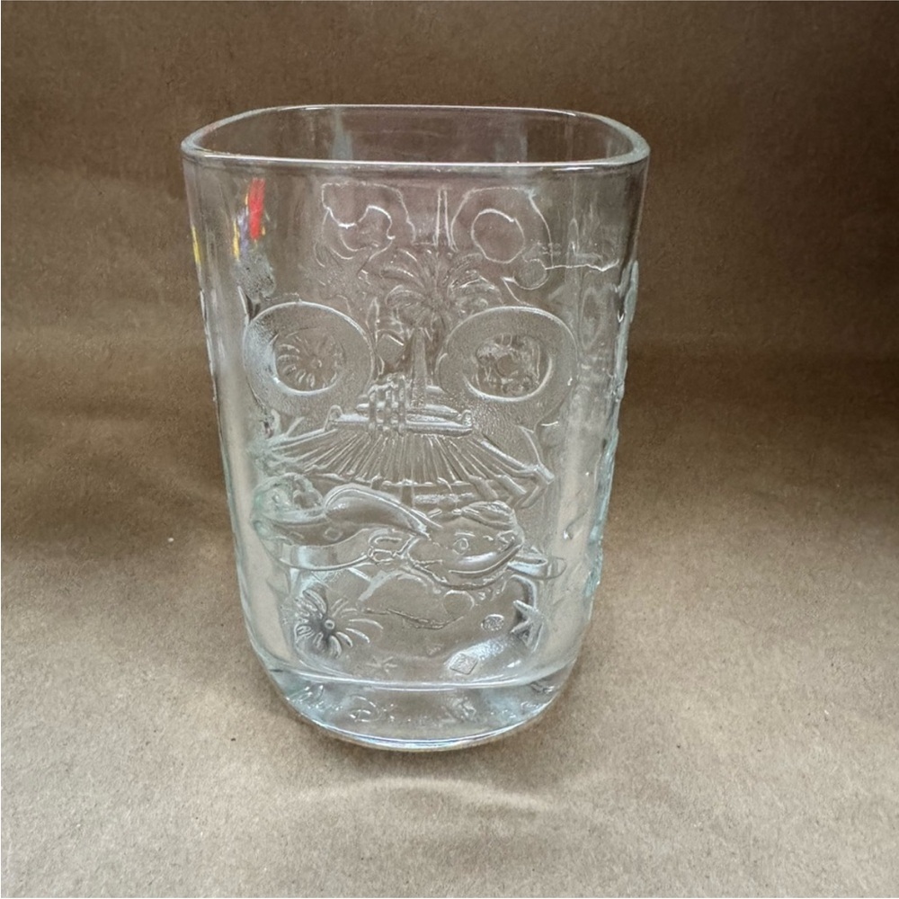 2 x 2000 McDonalds Walt Disney World Magic & Animal Kingdom Celebration Glasses. - Picture 3 of 13